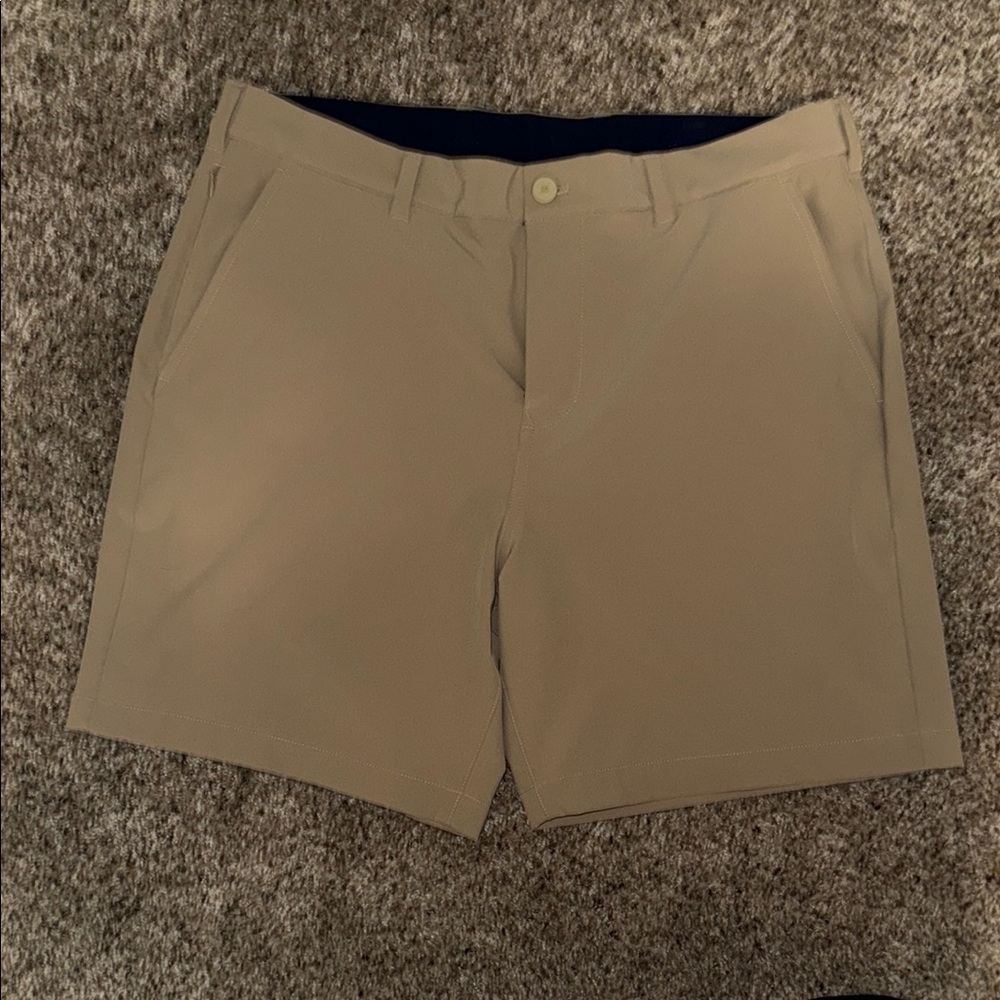 Mizzen+Main, NWOT, Men's Tan Helmsman Slim Shorts, 36 waist,  7 in inseam - Picture 3 of 7